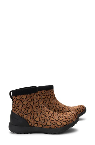 Traq By Alegria Qirkie Knit Trainer In Leopard Fabric