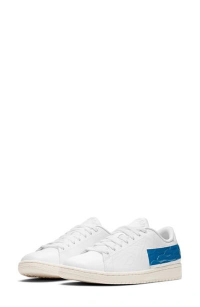 Jordan 1 Centre Court Sneaker In White/ Military Blue/ Sail