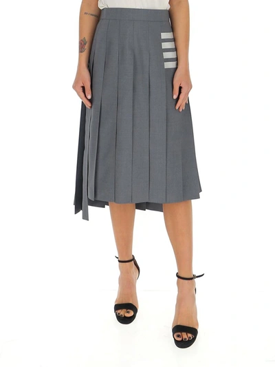 Thom Browne Women Below Knee Dropped Back Pleated Skirt In Engineered 4 Bar Plain Weave Suiting In Grey