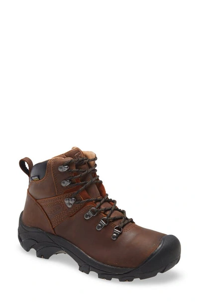 Keen Pyrenees Hiking Boot In Syrup