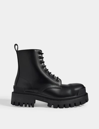 Balenciaga 黑色 Strike 踝靴 In Black