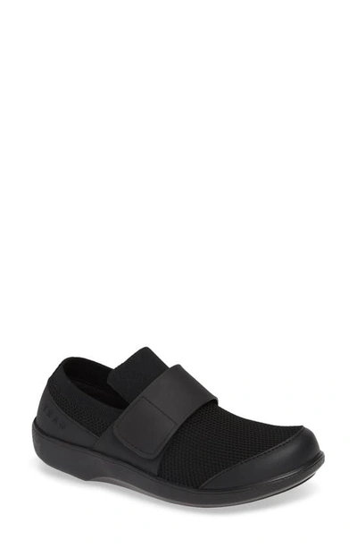 Traq By Alegria Qwik Trainer In Black Out Leather