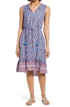 Beachlunchlounge Lou Lou Belted Sleeveless Shift Dress In Blue Paisley