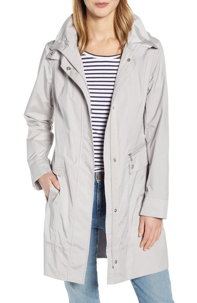 Cole Haan Signature Back Bow Packable Hooded Raincoat In Pearl Grey