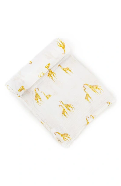 Pehr Print Organic Cotton Swaddle In Giraffe/ Yellow