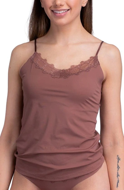 Uwila Warrior Happy Seams Lace-trim Camisole In Toffee