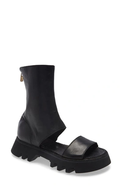 Guidi Lined Zoomorphic Back Zip Sandal In Black