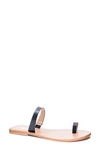 42 Gold Zola Slide Sandal In Black Leather