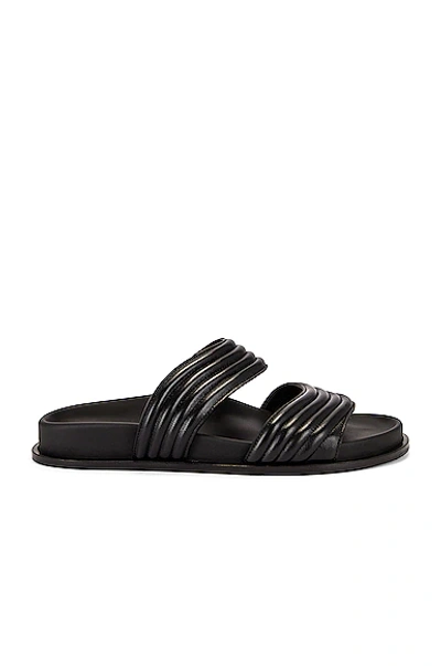 Alaïa Wavy Leather Two Band Slide Sandals In Black