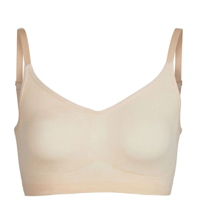 Skims Sculpting Bra In Neutrals