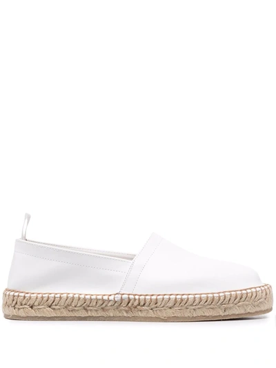 Scarosso Braided Raffia Sole Espadrilles In Weiss