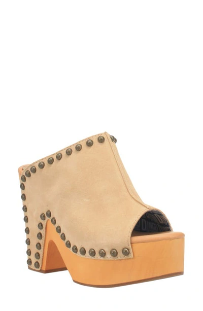 Dingo Peace 'n Love Clog In Natural Suede