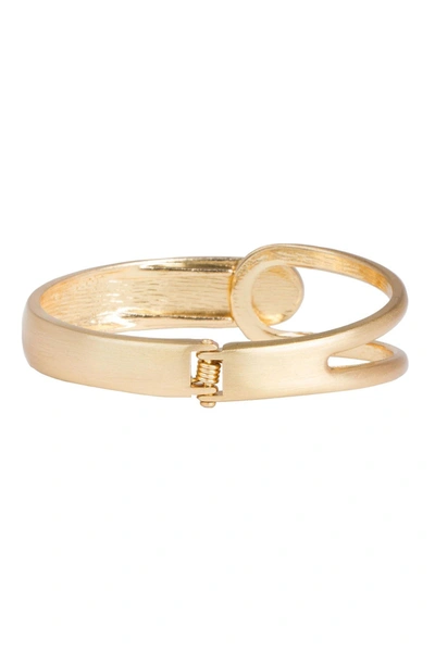 Saachi Overlap Matte Gold Metal Alloy Bracelet