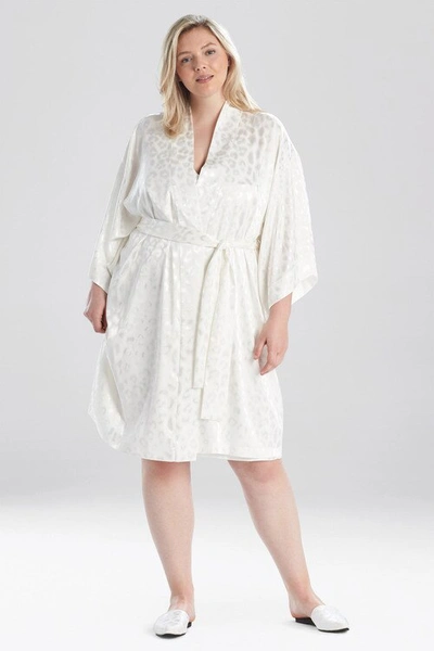 Natori Decadence Wrap Robe In Warm White