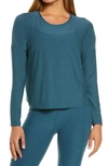 Beyond Yoga Morning Light Pullover In Stellar Blue Heather