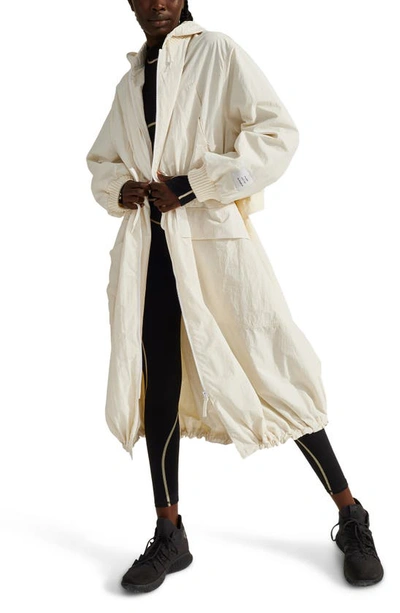 Halle Berry X Sweaty Betty Karla Water Resistant Long Hooded Jacket In Vanilla White