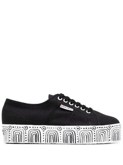 Superga Abstract-pattern Platform Sneakers In Schwarz