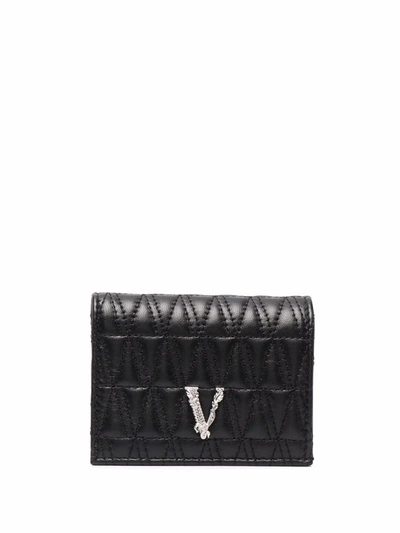 Versace Quilted Logo Wallet In Schwarz