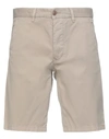 Blauer Bermudas In Beige