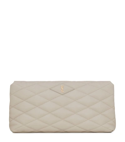 Saint Laurent Sade Puffer Envelope Clutch Bag In 白色