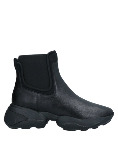 Hogan Ankle Boots In Black