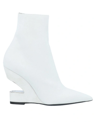 Balmain Ankle Boot In White