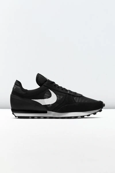Nike Lightweight Dbreak-type Se Sneaker In Black