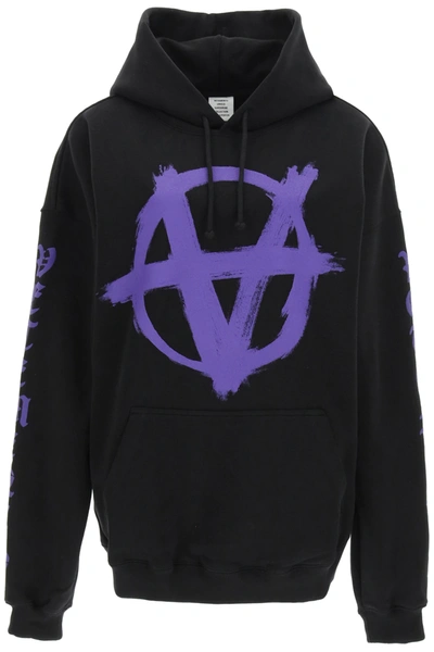 Vetements Anarchy Gothic Logo Hoodie In Black,purple