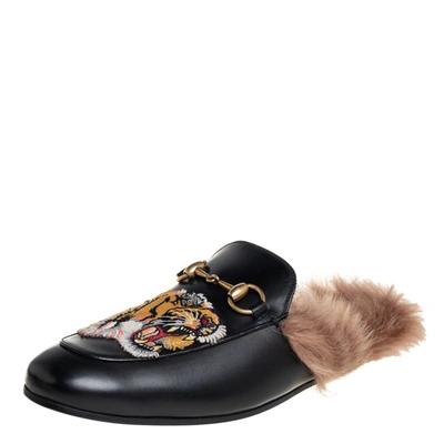 Pre-owned Gucci Black Leather And Fur Tiger Embroidered Princetown Mules Size 40