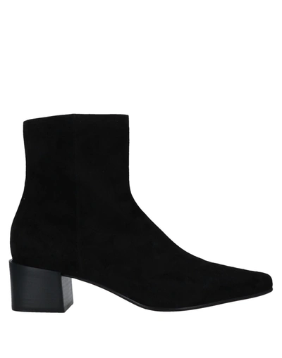 Pomme D'or Ankle Boots In Black
