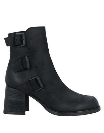 Vic Matie Ankle Boots In Black