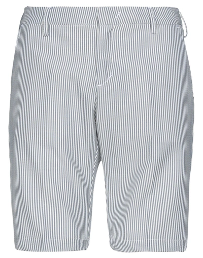 Coroglio By Entre Amis Man Shorts & Bermuda Shorts White Size 28 Polyester, Virgin Wool, Elastane