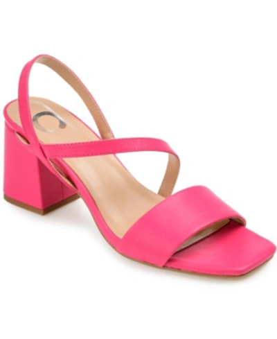 Journee Collection Collection Women's Wide Width Lirryc Pump In Magenta
