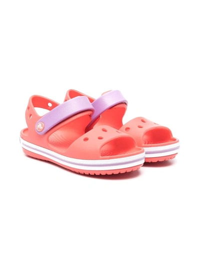 Crocs Babies' 圆头拼色凉鞋 In Pink
