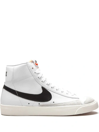 Nike Blazer Mid 77 In White/black