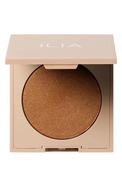 Ilia Daylite Highlight Powder In Showdown