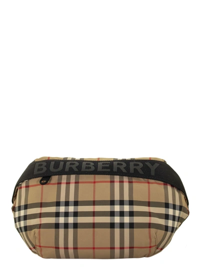 Burberry Sonny - Medium Vintage Check Econyl® Bum Bag In Archive Beige
