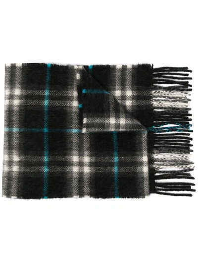 Burberry Fringed Check Scarf In Grau