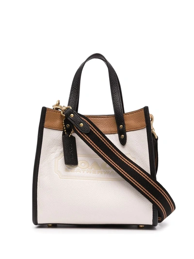 Coach Field 22 Colour-block Tote In Weiss