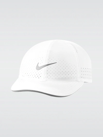 Nike Running Featherlight Cap In White