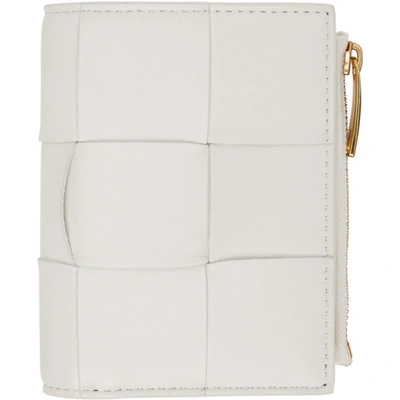 Bottega Veneta White Intrecciato Trifold Wallet In 9143 Chalk Gold