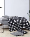 Marimekko Pienet Kivet Reversible Throw, 50" X 70" Bedding In White