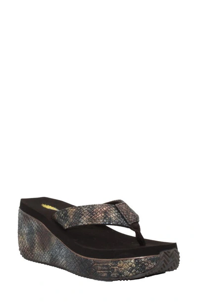 Volatile Frappachino Wedge Flip Flop In Brown Metallic Snake Print