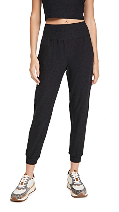 BEYOND YOGA SPACEDYE MIDI JOGGERS DARKEST NIGHT,BYOGA30804