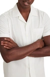 Alex Mill Short Sleeve Seersucker Button-up Camp Shirt In White