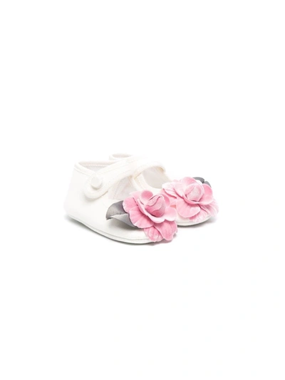 Monnalisa Babies' Floral-applique Ballerina Shoes In Bianco