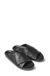 Beek Kea Sandal In Honey/ Honey