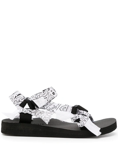 Arizona Love Trekky Bandana-print Flat Sandals In White