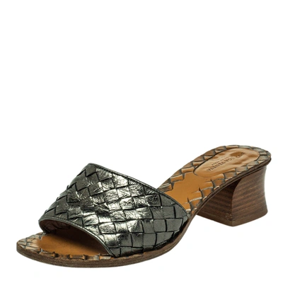 Pre-owned Bottega Veneta Metallic Grey Intrecciato Leather Ravello Slide Sandals Size 35