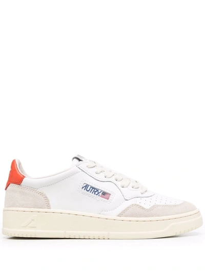 Autry Logo-patch Lace-up Sneakers In Weiss